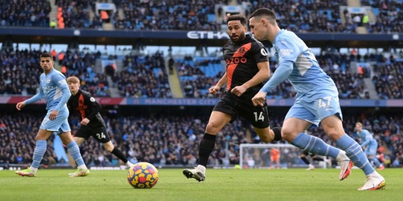 Những trận bóng đá sôi động và đầy kịch tính